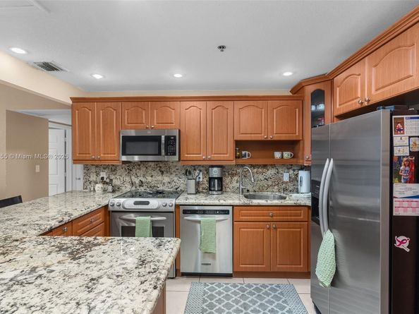 Undisclosed Address #A11858155, Aventura FL 33180