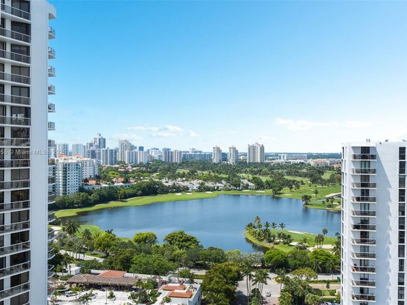 Undisclosed Address #A11858155, Aventura FL 33180