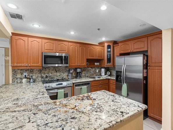 Undisclosed Address #A11858155, Aventura FL 33180