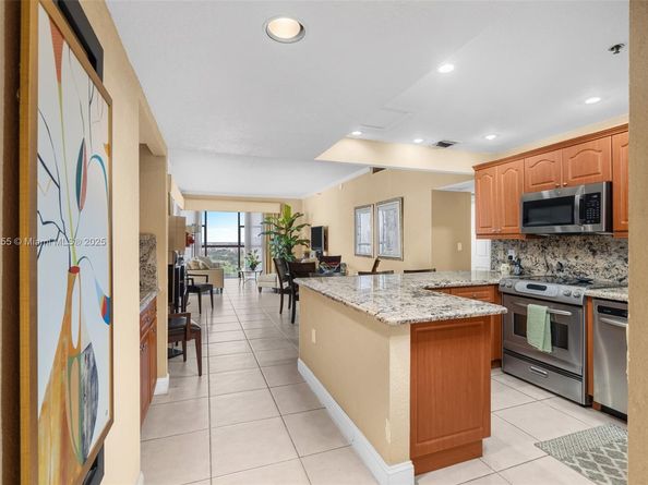 Undisclosed Address #A11858155, Aventura FL 33180