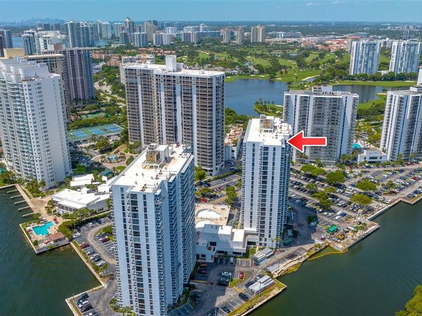 Undisclosed Address #A11858155, Aventura FL 33180