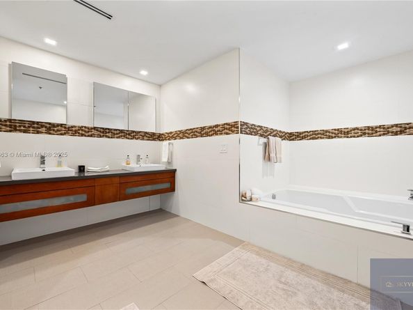 2236 Fisher Island Dr 3306, Miami Beach FL 33109