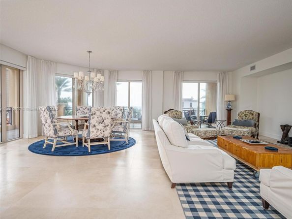 3415 N Ocean Dr 201, Hollywood FL 33019