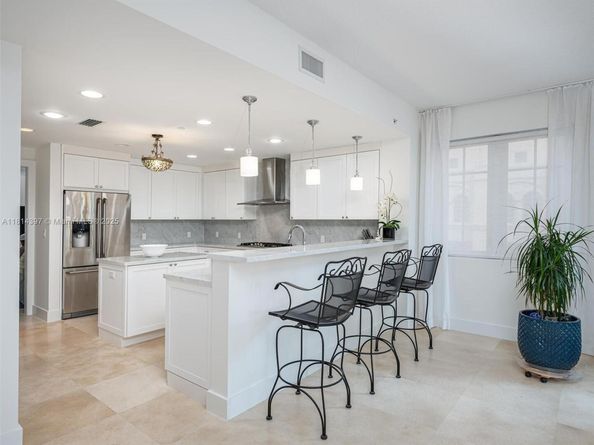 3415 N Ocean Dr 201, Hollywood FL 33019