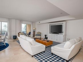 3415 N Ocean Dr 201, Hollywood FL 33019