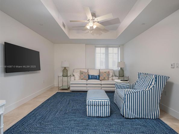 3415 N Ocean Dr 201, Hollywood FL 33019