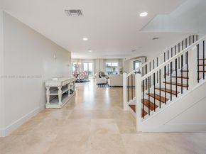 3415 N Ocean Dr 201, Hollywood FL 33019