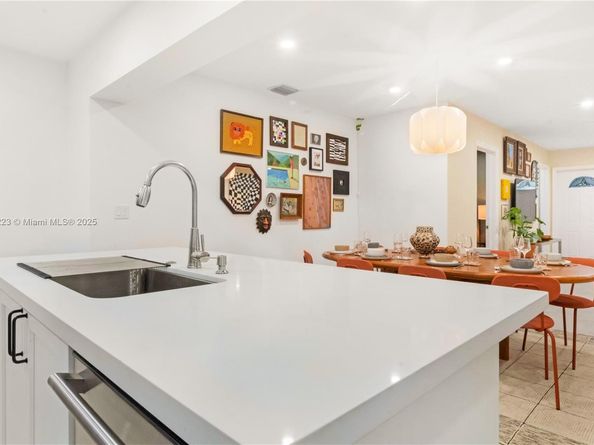 191 SE 13th Ave, Pompano Beach FL 33060