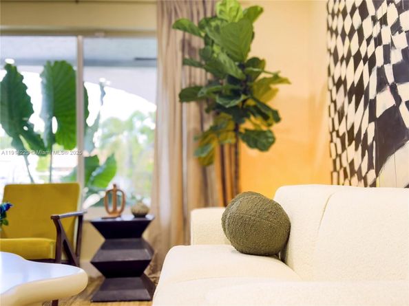 191 SE 13th Ave, Pompano Beach FL 33060