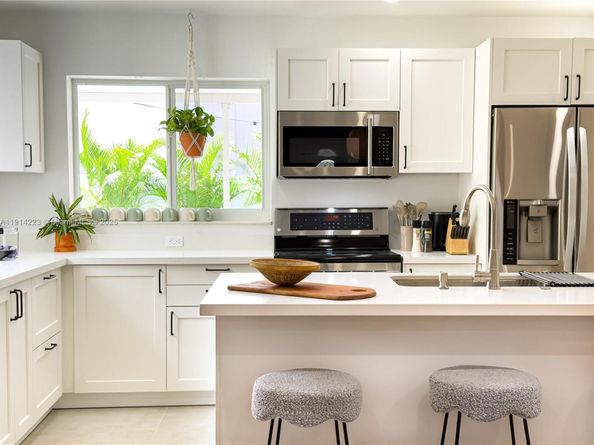 191 SE 13th Ave, Pompano Beach FL 33060