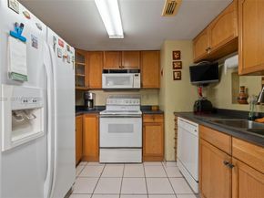 415 NW 85th Pl 1707, Miami FL 33126
