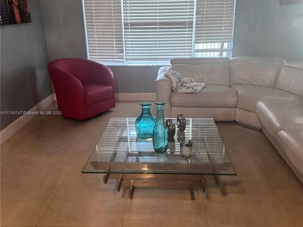 900 NW 127th St, North Miami FL 33168