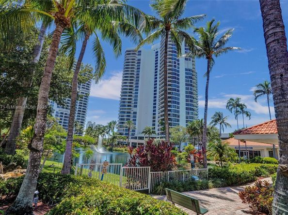 19101 Mystic Pointe Dr 1711, Aventura FL 33180