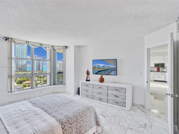 19101 Mystic Pointe Dr 1711, Aventura FL 33180