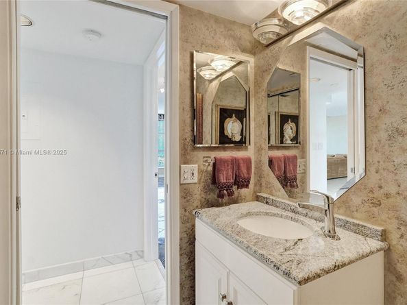 19101 Mystic Pointe Dr 1711, Aventura FL 33180