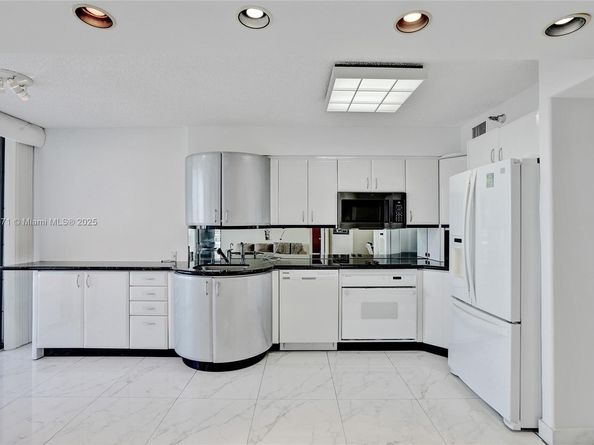 19101 Mystic Pointe Dr 1711, Aventura FL 33180