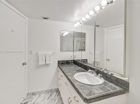 19101 Mystic Pointe Dr 1711, Aventura FL 33180