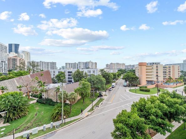 17800 Atlantic Blvd PH3, Sunny Isles Beach FL 33160