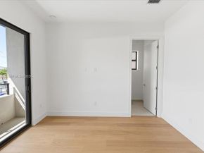 2925 SW 36th Ave, Miami FL 33133