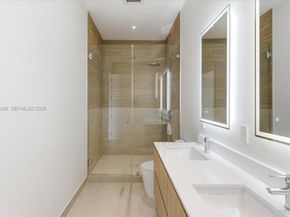 2925 SW 36th Ave, Miami FL 33133