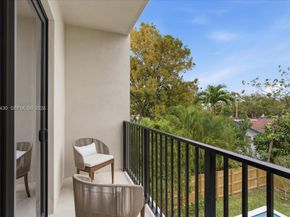 2925 SW 36th Ave, Miami FL 33133