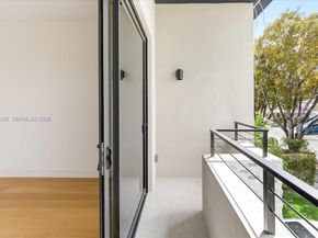 2925 SW 36th Ave, Miami FL 33133