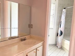 8951 W Sunrise Blvd, Plantation FL 33322