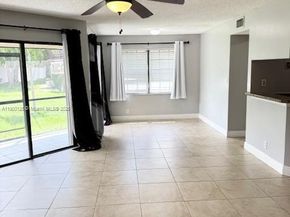 8951 W Sunrise Blvd, Plantation FL 33322