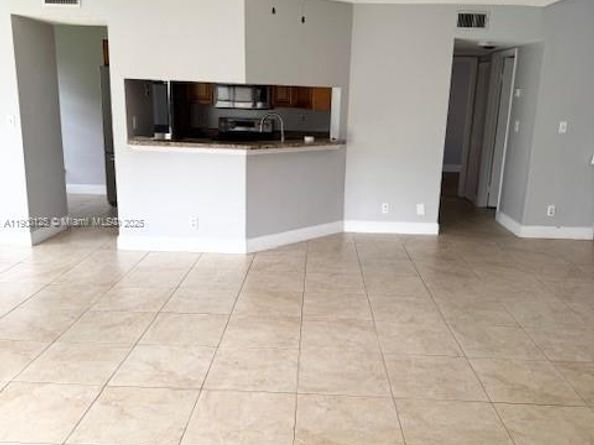 8951 W Sunrise Blvd, Plantation FL 33322