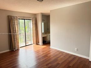 8951 W Sunrise Blvd, Plantation FL 33322