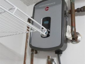 3200 NW 46th St 205, Oakland Park FL 33309