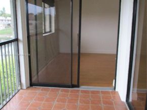 3200 NW 46th St 205, Oakland Park FL 33309