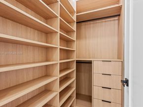 4144 Alton Rd, Miami Beach FL 33140