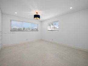 5512 Grant St, Hollywood FL 33021