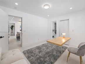 5512 Grant St, Hollywood FL 33021