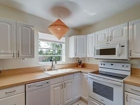 1180 SW 4th Ter, Pompano Beach FL 33060