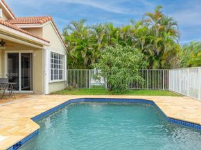 720 Verona Lake Dr, Weston FL 33326