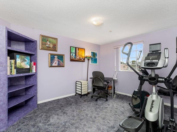 720 Verona Lake Dr, Weston FL 33326