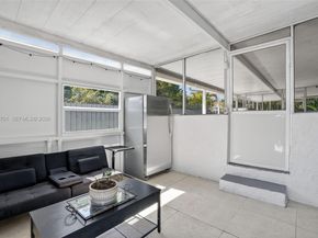 9410 SW 42nd St, Miami FL 33165