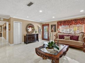 9410 SW 42nd St, Miami FL 33165