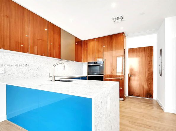 2678 Tigertail Ave 1905, Miami FL 33133