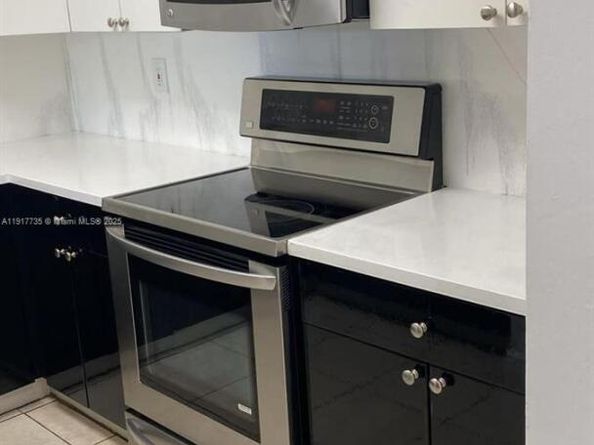 6930 Miami Gardens Dr 1410, Hialeah FL 33015