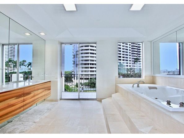 3500 Island Blvd DPH01, Aventura FL 33160
