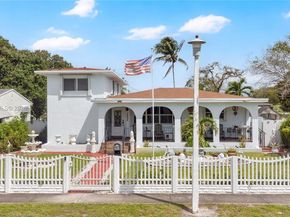 1335 NW 129th St, North Miami FL 33167