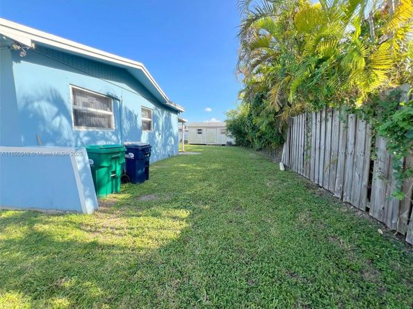 14850 SW 297th St, Homestead FL 33033