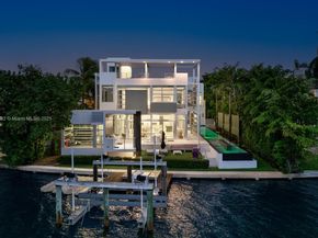 440 S Hibiscus Dr, Miami Beach FL 33139