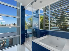440 S Hibiscus Dr, Miami Beach FL 33139