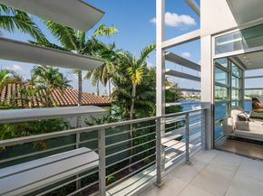 440 S Hibiscus Dr, Miami Beach FL 33139