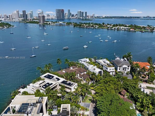 440 S Hibiscus Dr, Miami Beach FL 33139