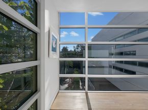 440 S Hibiscus Dr, Miami Beach FL 33139